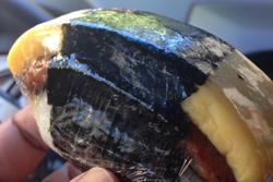 iyasume musubi pet friendly restaurant in honolulu, dogs allowed restaurant in waikiki